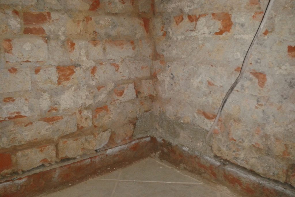 Mauerwerkstrockenlegung