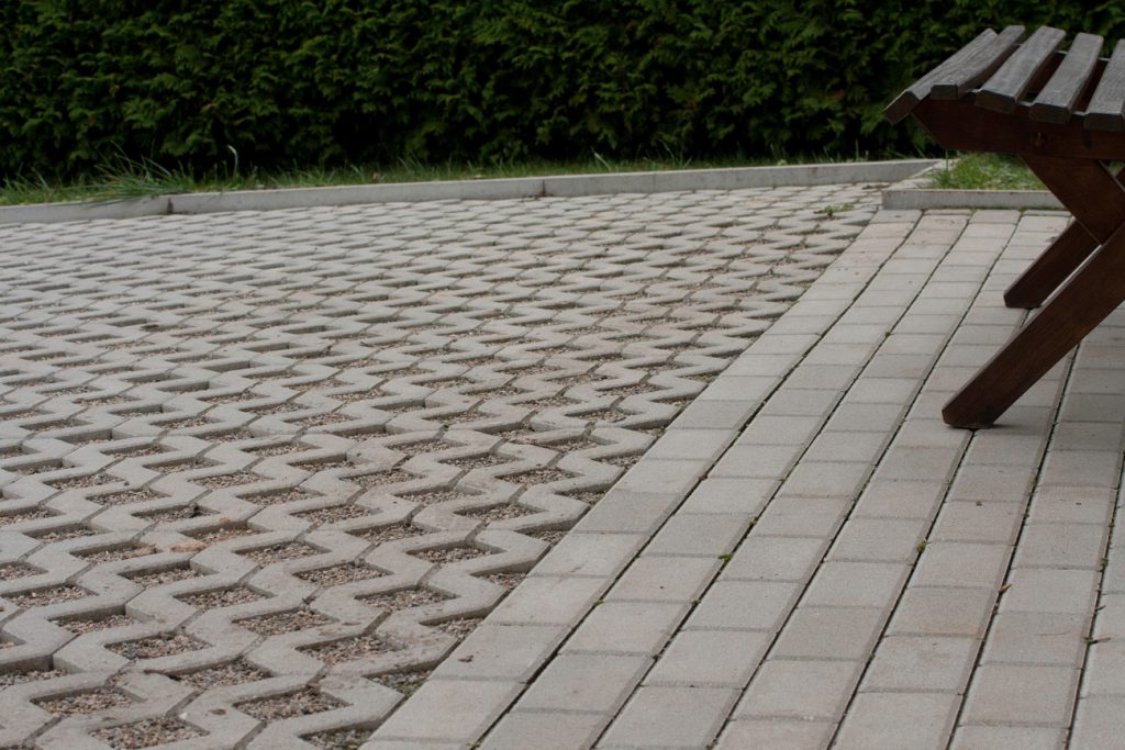 Industriebau, Pflaster