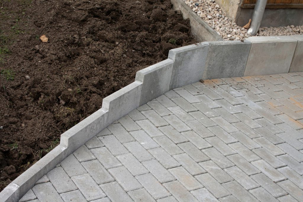 Industriebau, Pflaster